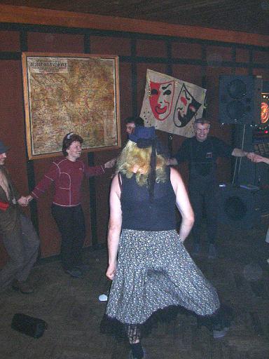 První maškarní medovinový bál